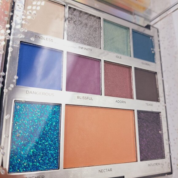 Profusion Silver Glitters Chrome 13 Eyeshadow Palette Holiday Make Up Face Kit - Picture 3 of 7
